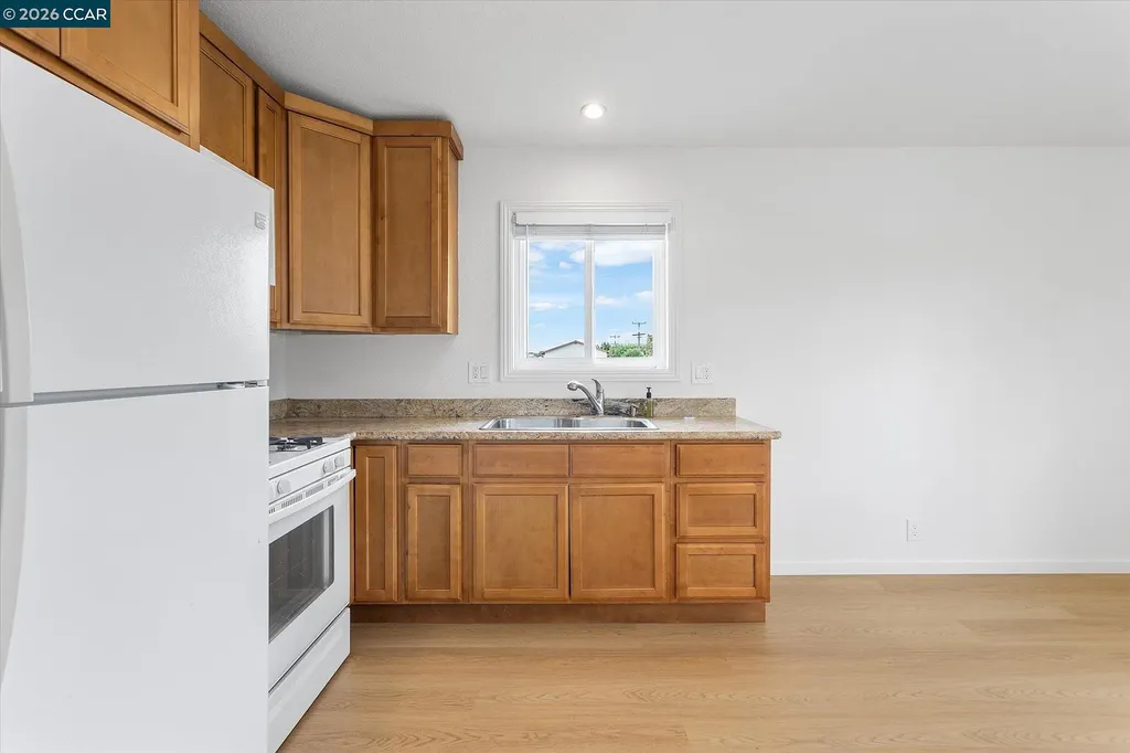 24951 Townsend Avenue Hayward CA 94544