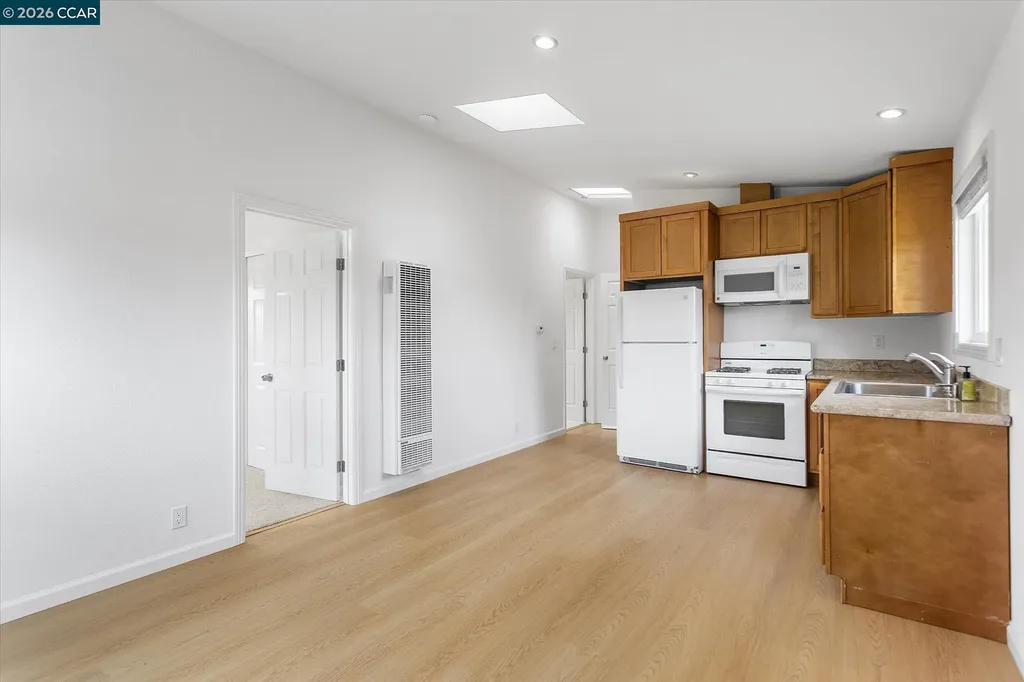 24951 Townsend Avenue Hayward CA 94544