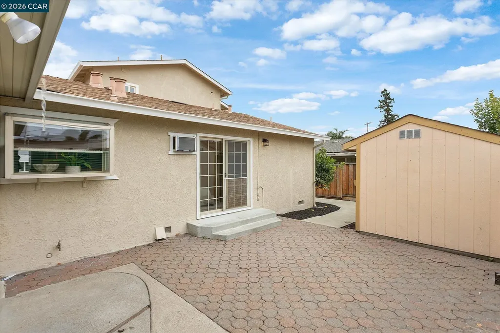 24951 Townsend Avenue Hayward CA 94544