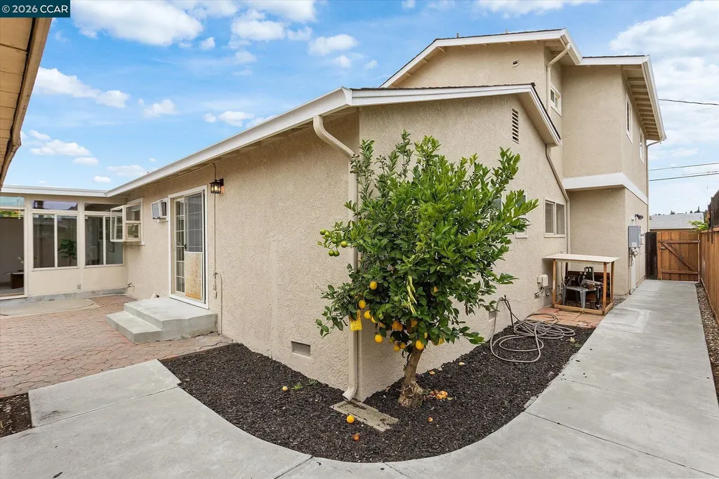 24951 Townsend Avenue Hayward CA 94544