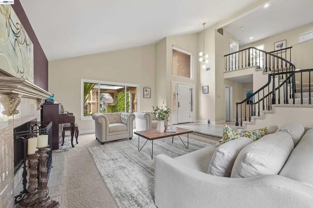 5445 Canyon Crest Drive San Ramon CA 94582