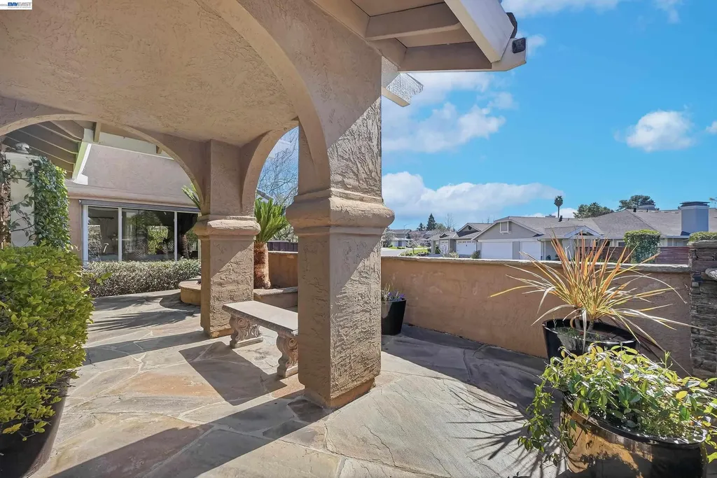5445 Canyon Crest Drive San Ramon CA 94582