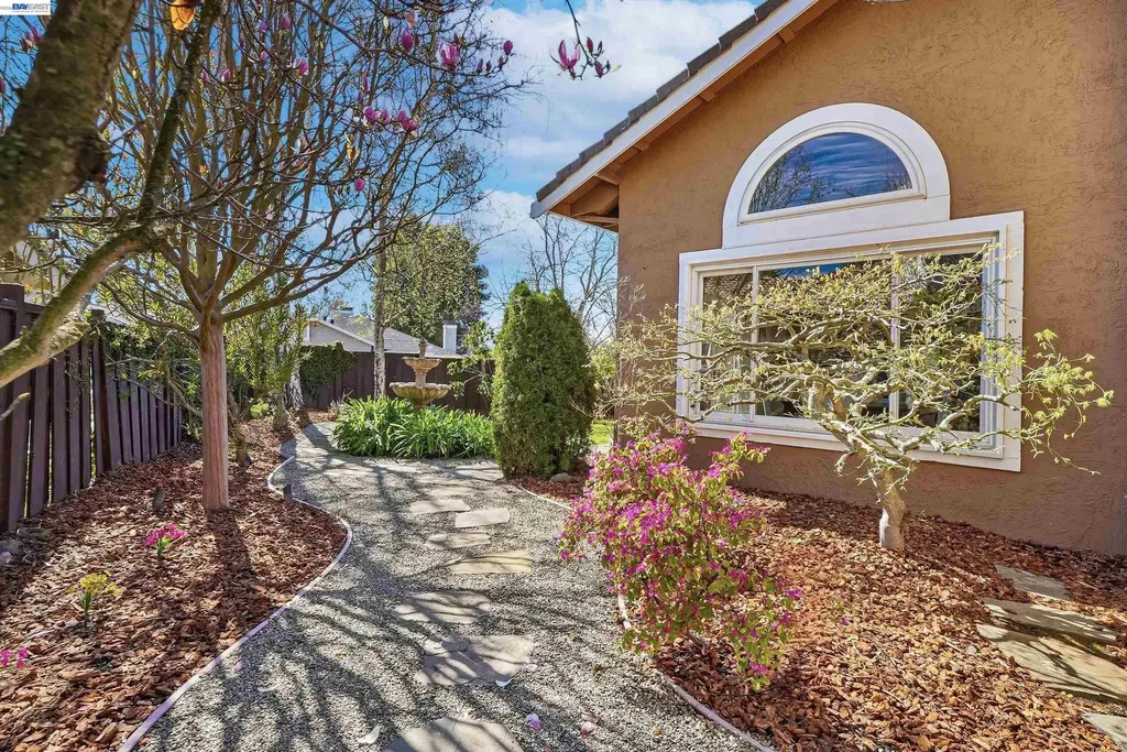 5445 Canyon Crest Drive San Ramon CA 94582