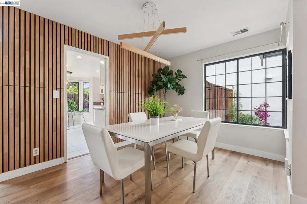117 Payot Court Alameda CA 94502