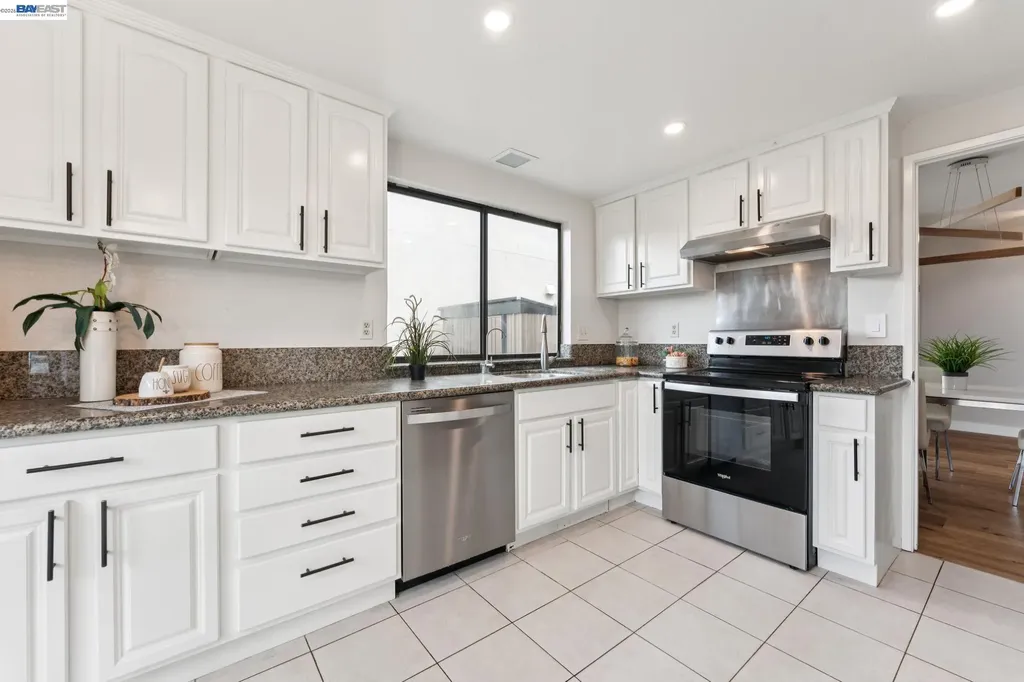 117 Payot Court Alameda CA 94502