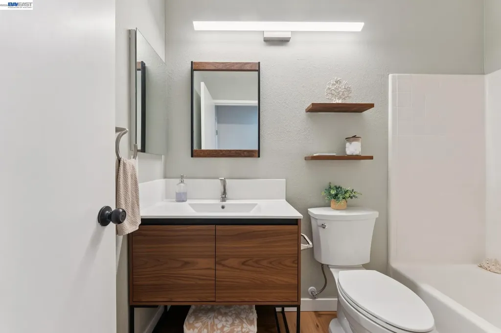 117 Payot Court Alameda CA 94502