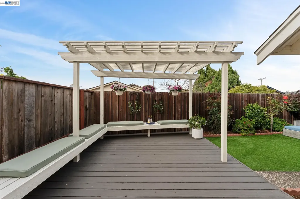 117 Payot Court Alameda CA 94502