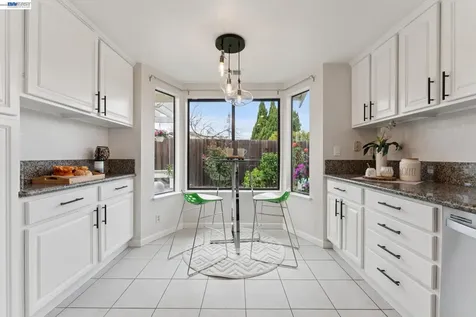 117 Payot Court Alameda CA 94502