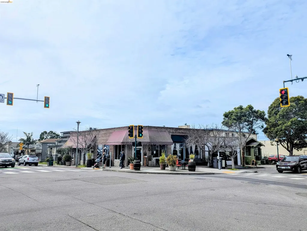 900 Masonic Albany CA 94706