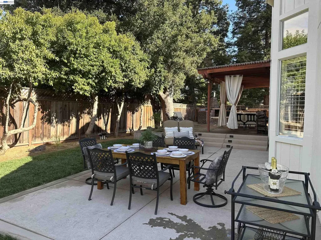 425 Beverly Street Livermore CA 94550