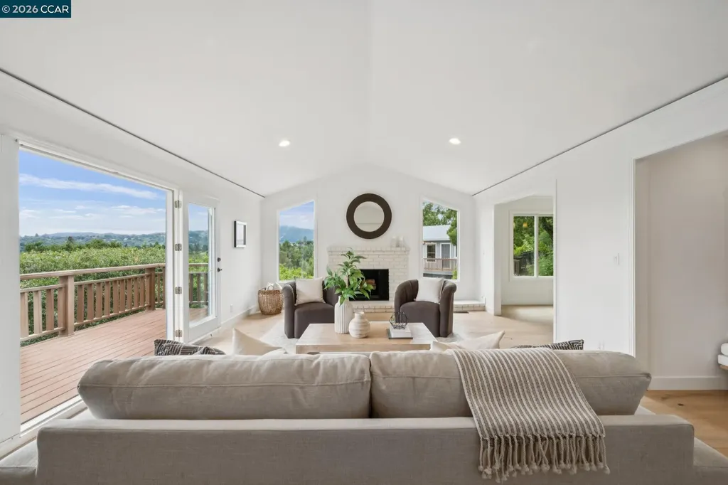 41 Kellie Ann Court Orinda CA 94563