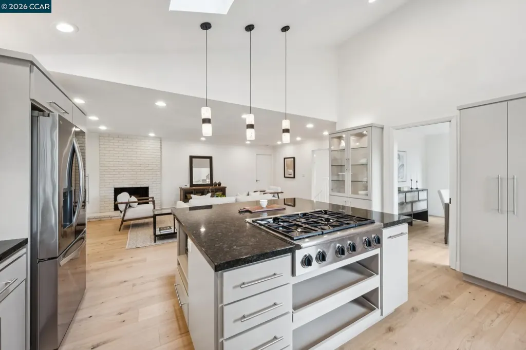 41 Kellie Ann Court Orinda CA 94563