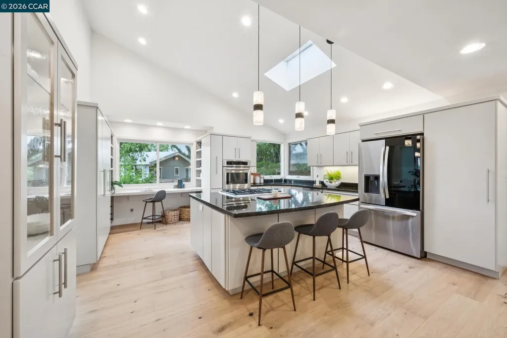 41 Kellie Ann Court Orinda CA 94563
