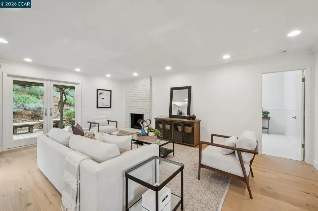 41 Kellie Ann Court Orinda CA 94563