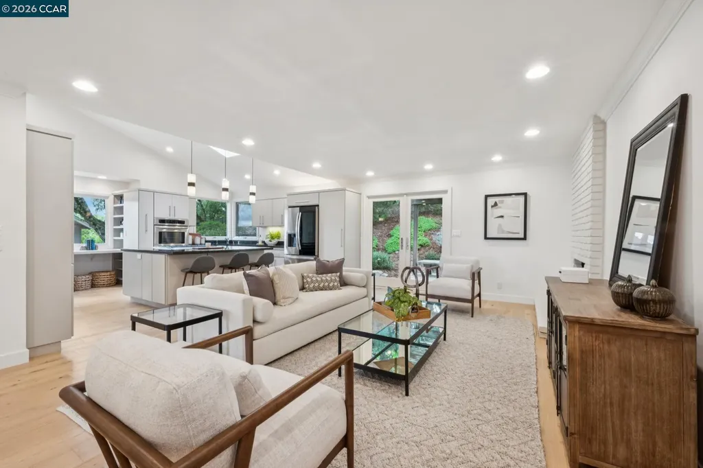 41 Kellie Ann Court Orinda CA 94563