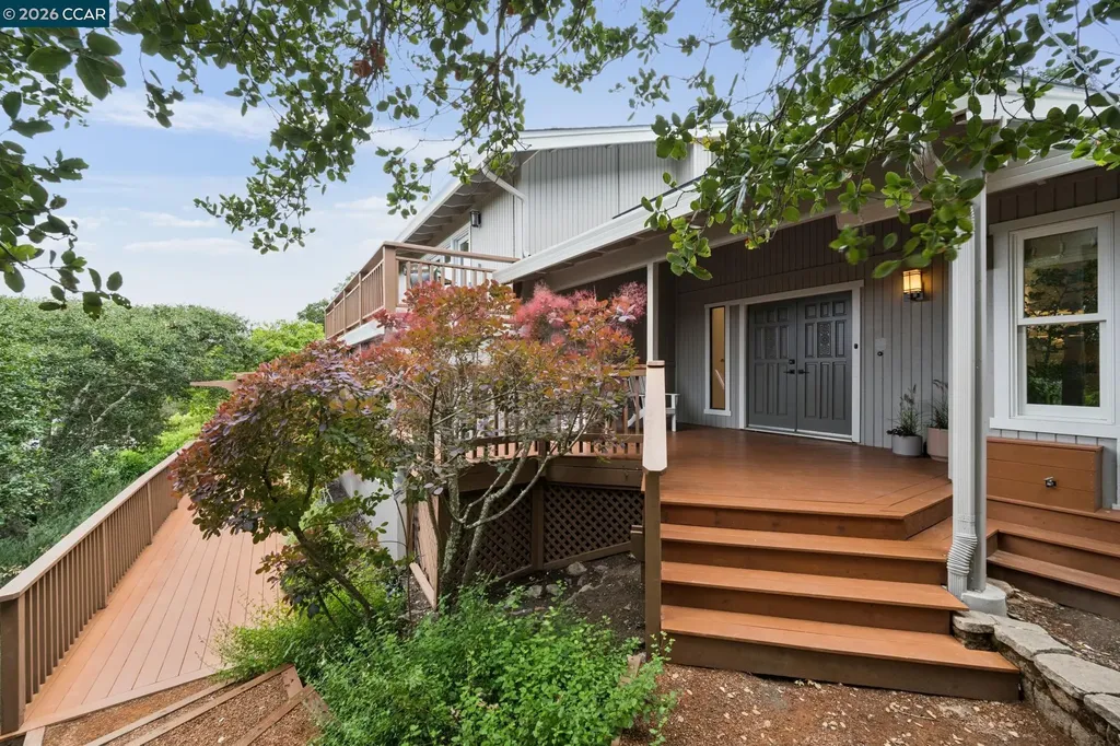 41 Kellie Ann Court Orinda CA 94563