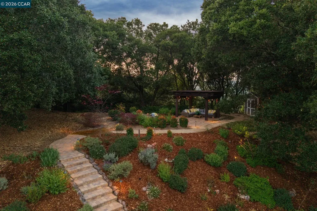41 Kellie Ann Court Orinda CA 94563