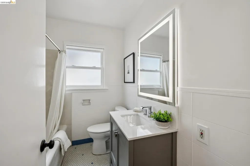 762 Neilson Street Berkeley CA 94707