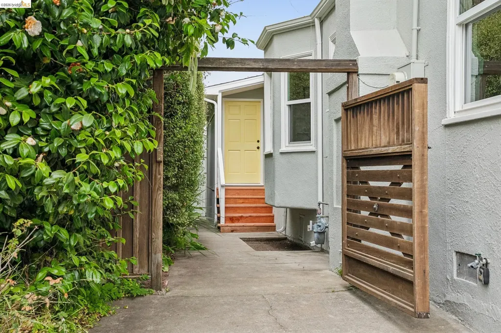 762 Neilson Street Berkeley CA 94707