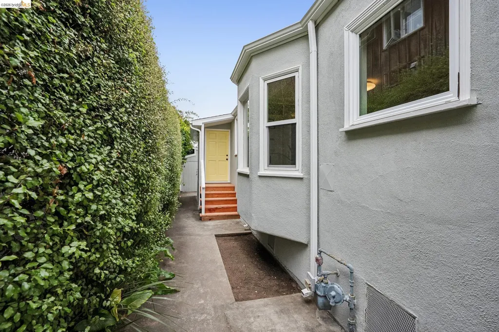 762 Neilson Street Berkeley CA 94707