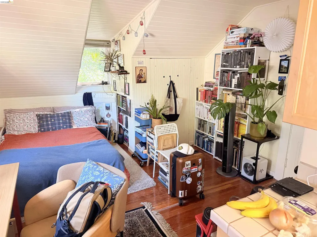 1631 La Vereda Road Berkeley CA 94709