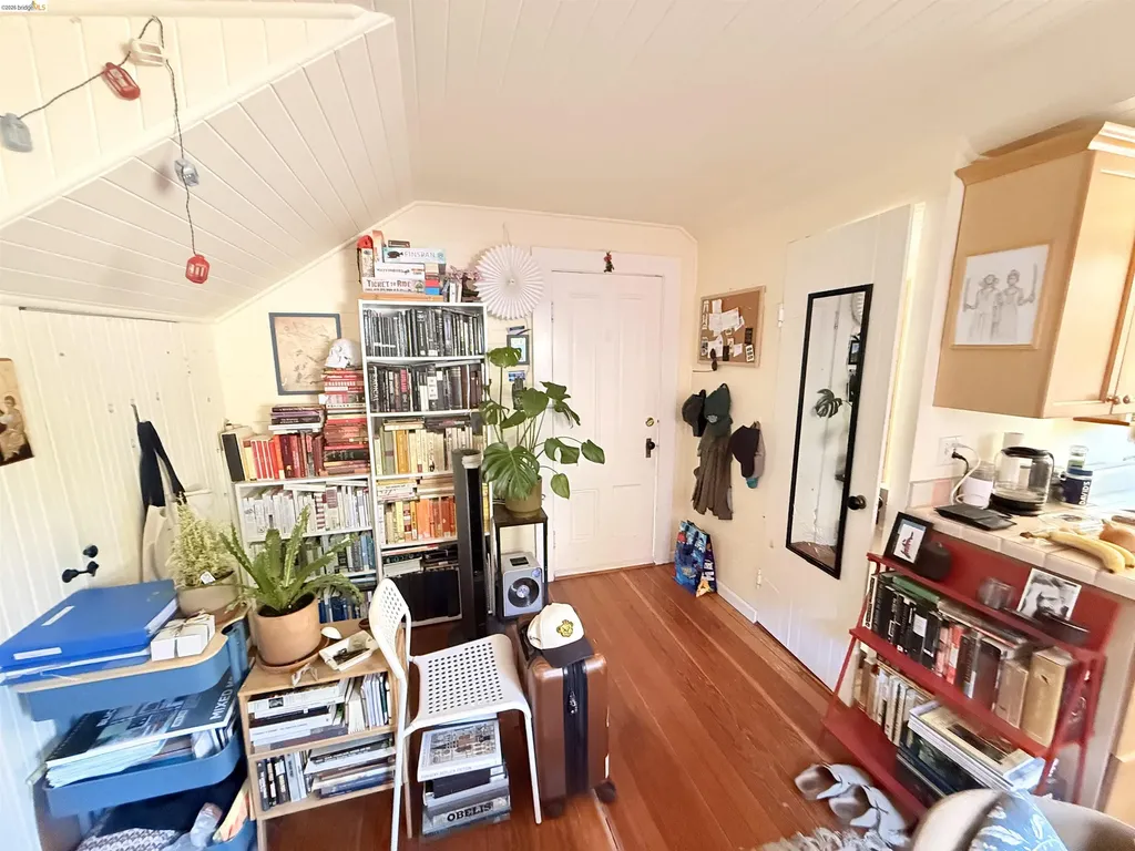 1631 La Vereda Road Berkeley CA 94709