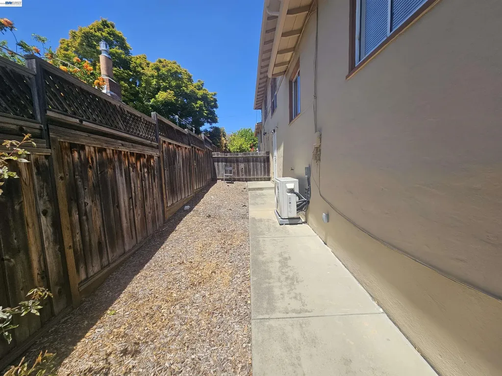 3675 Christensen Lane Castro Valley CA 94546