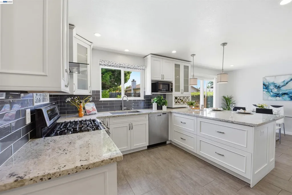 37896 Manzanita Street Newark CA 94560