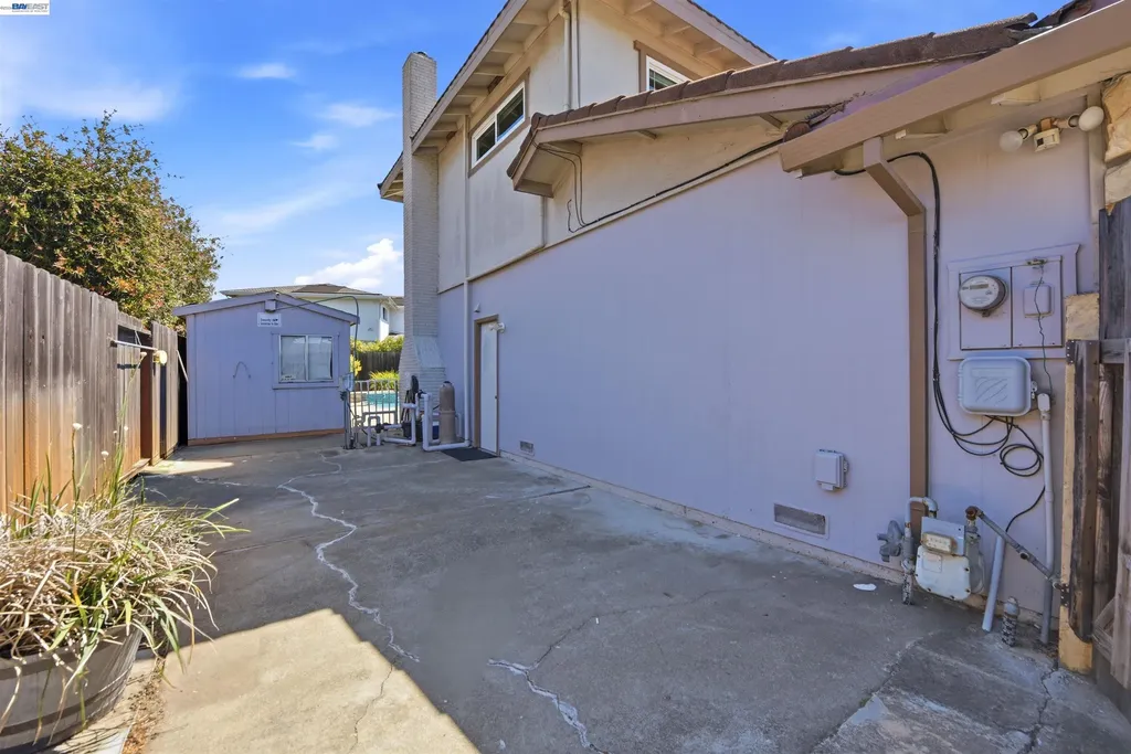 37896 Manzanita Street Newark CA 94560