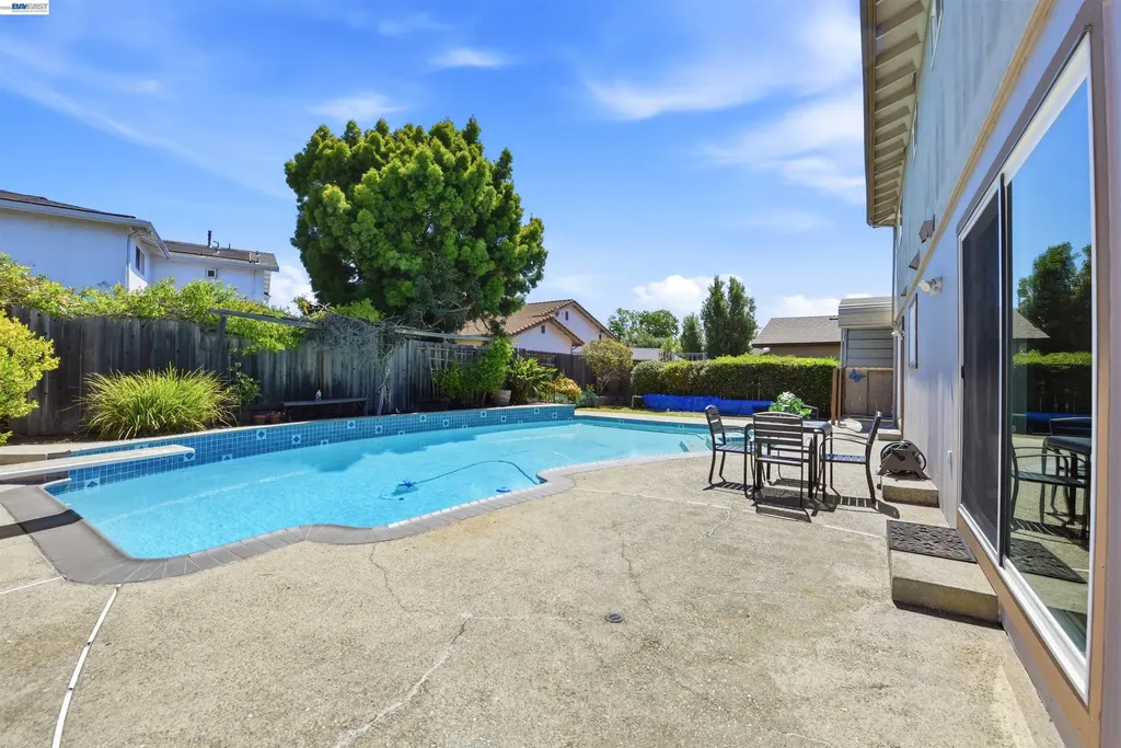 37896 Manzanita Street Newark CA 94560