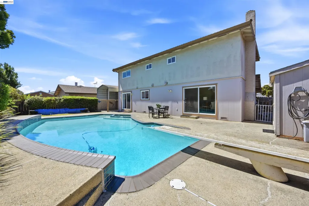 37896 Manzanita Street Newark CA 94560