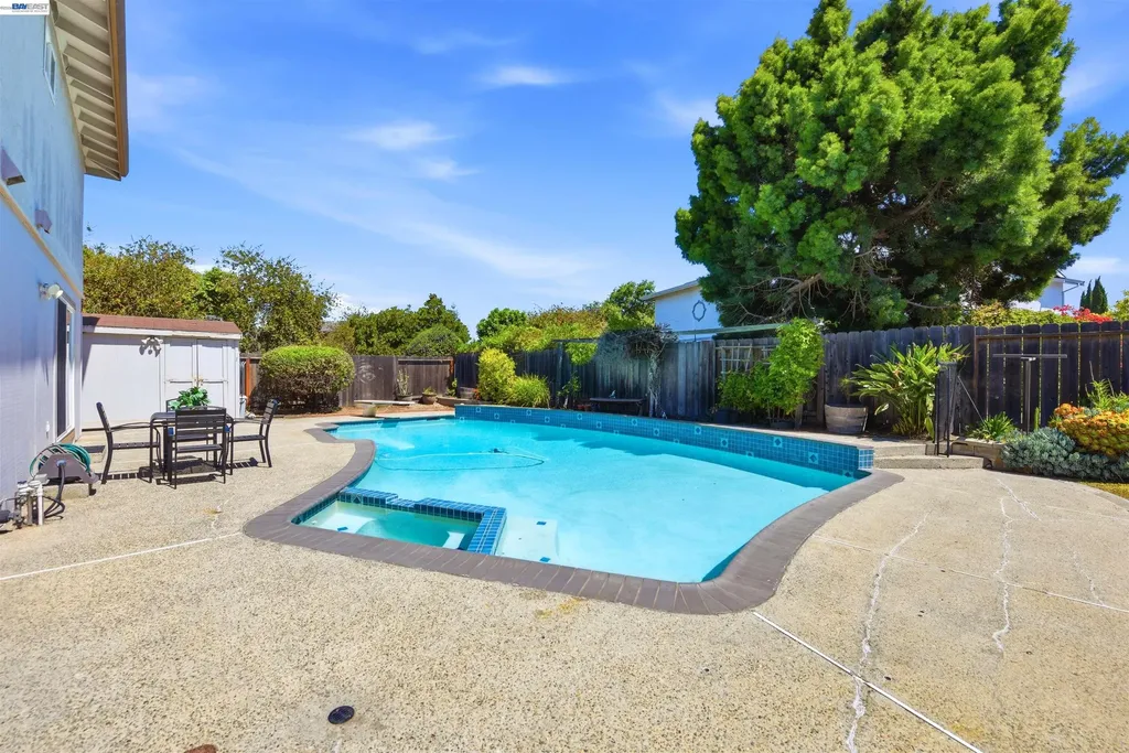37896 Manzanita Street Newark CA 94560