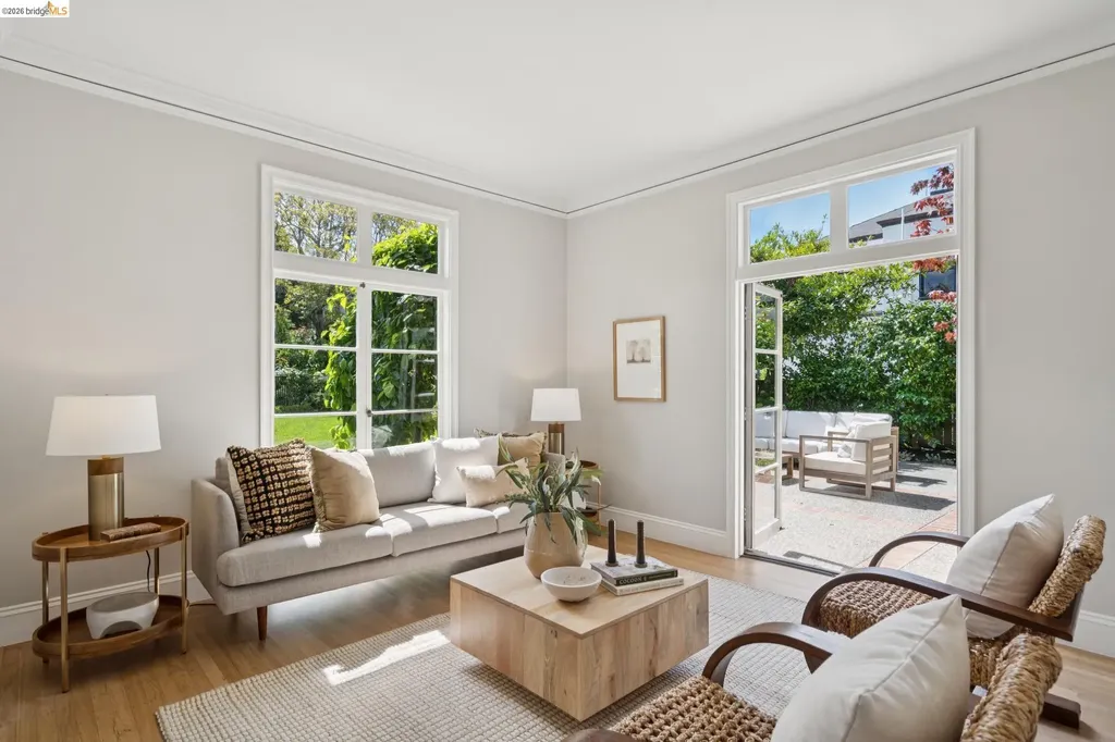 10 Muir Avenue Piedmont CA 94610