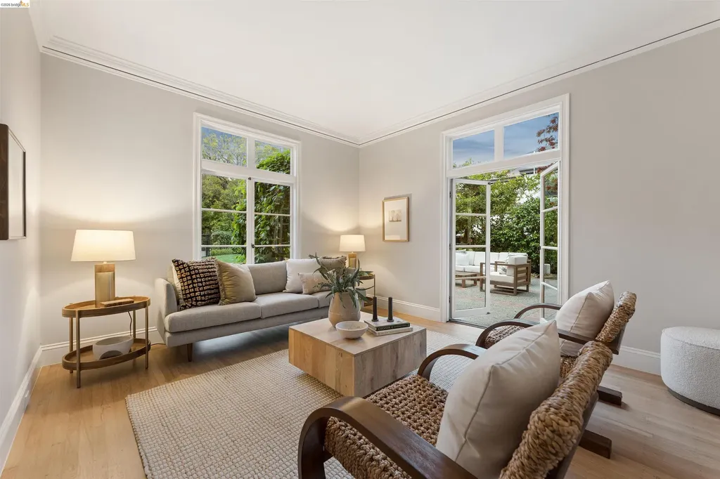 10 Muir Avenue Piedmont CA 94610