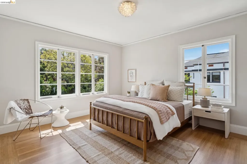 10 Muir Avenue Piedmont CA 94610