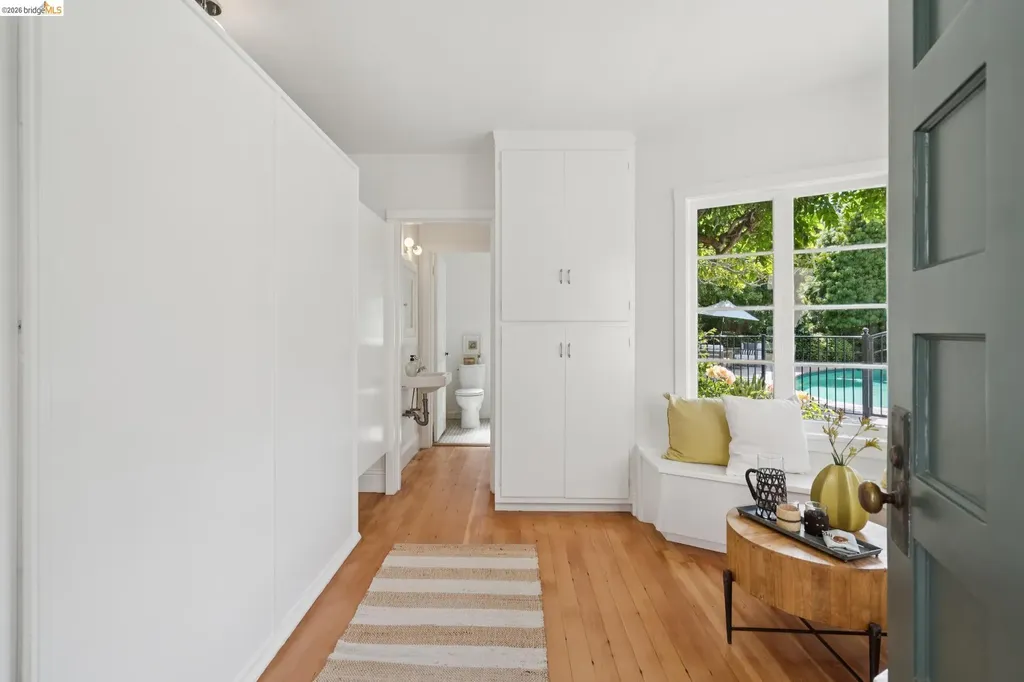 10 Muir Avenue Piedmont CA 94610