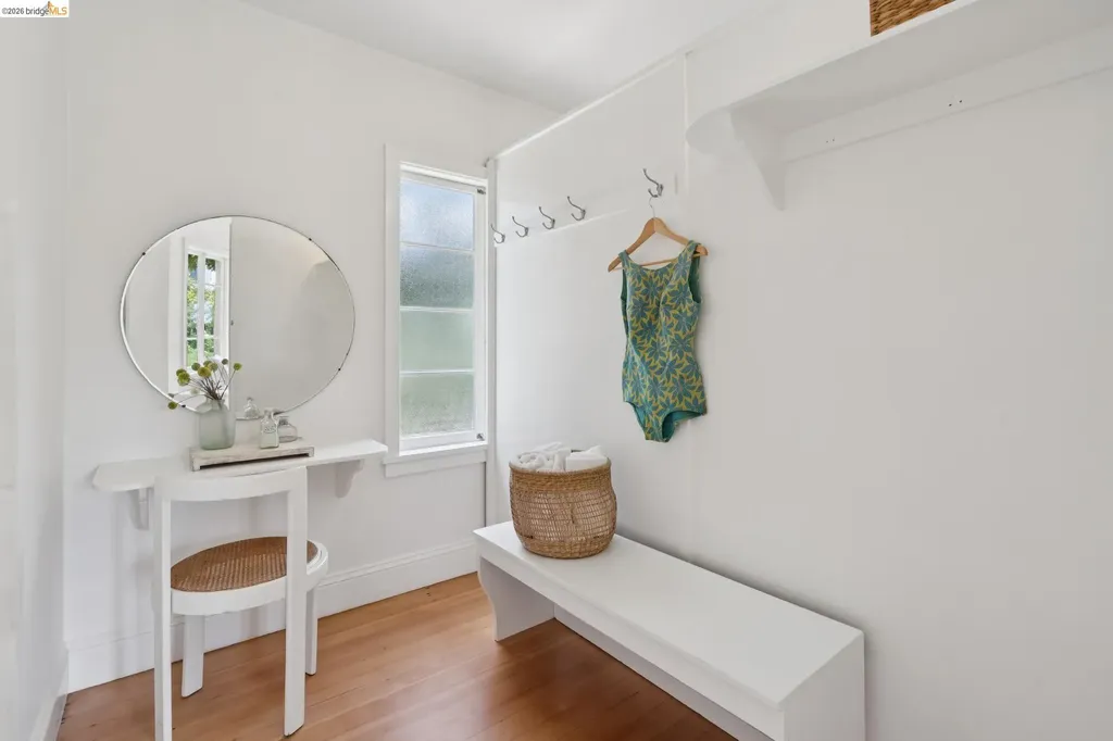 10 Muir Avenue Piedmont CA 94610