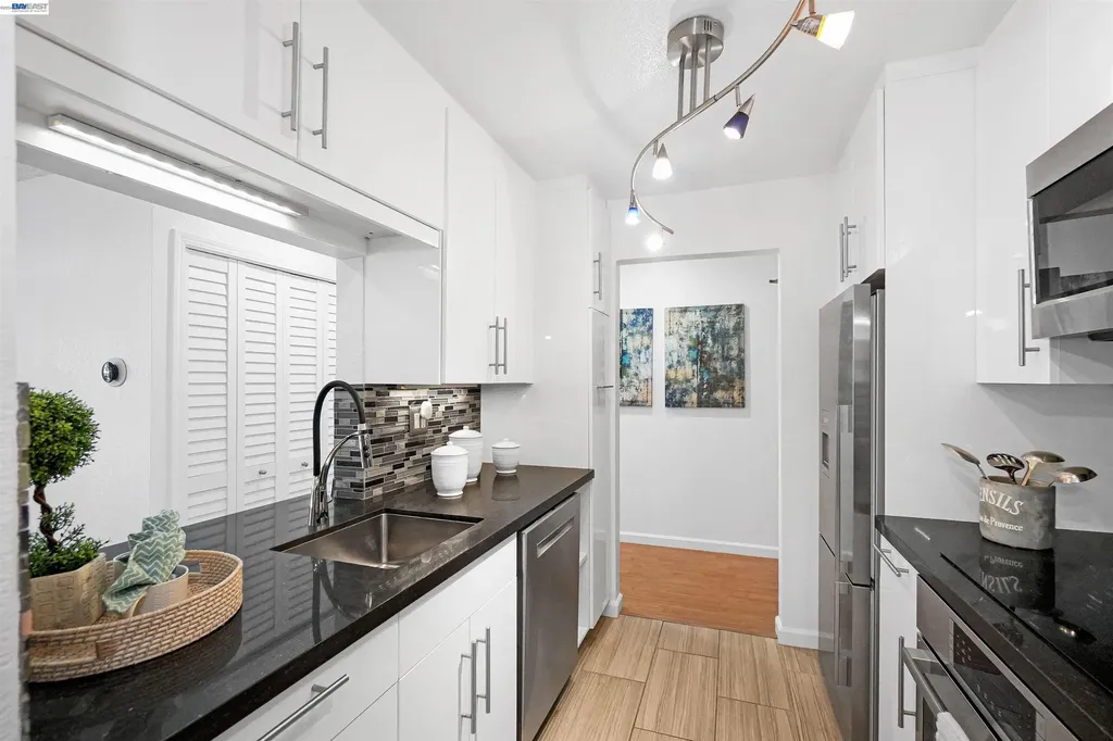 39931 Cedar Boulevard Newark CA 94560