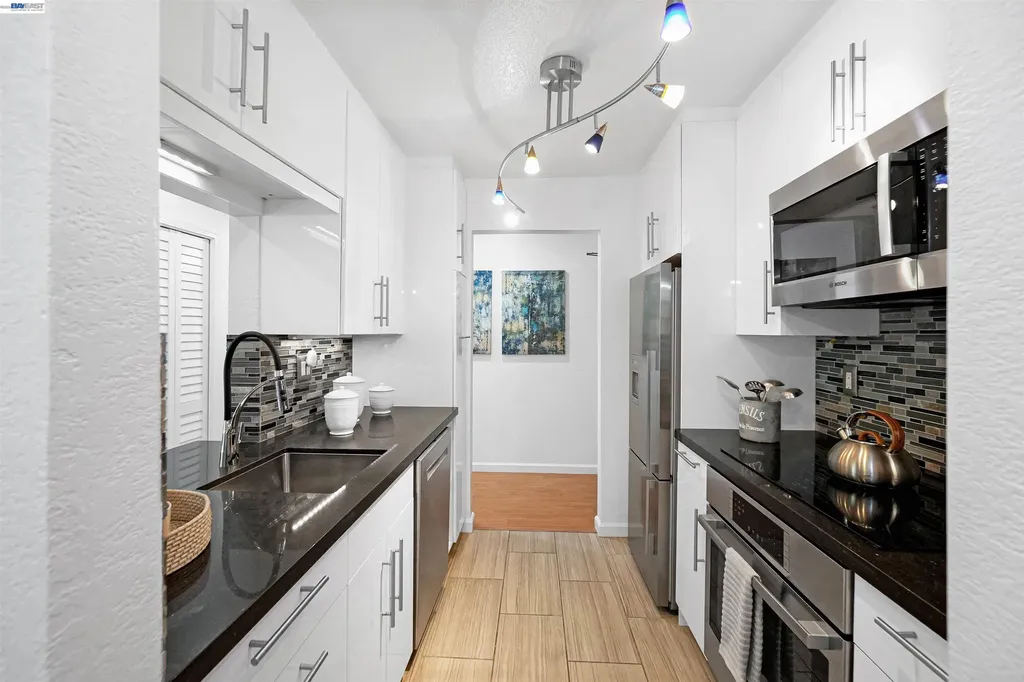 39931 Cedar Boulevard Newark CA 94560