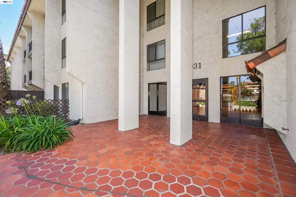 39931 Cedar Boulevard Newark CA 94560