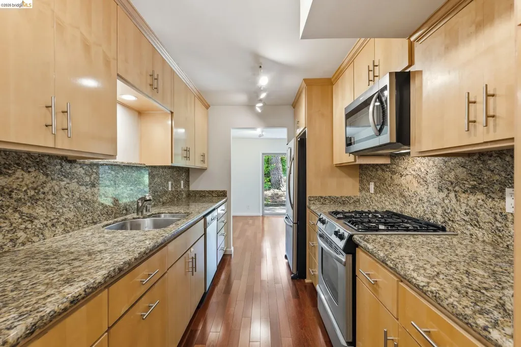1833 Holland Drive Walnut Creek CA 94596