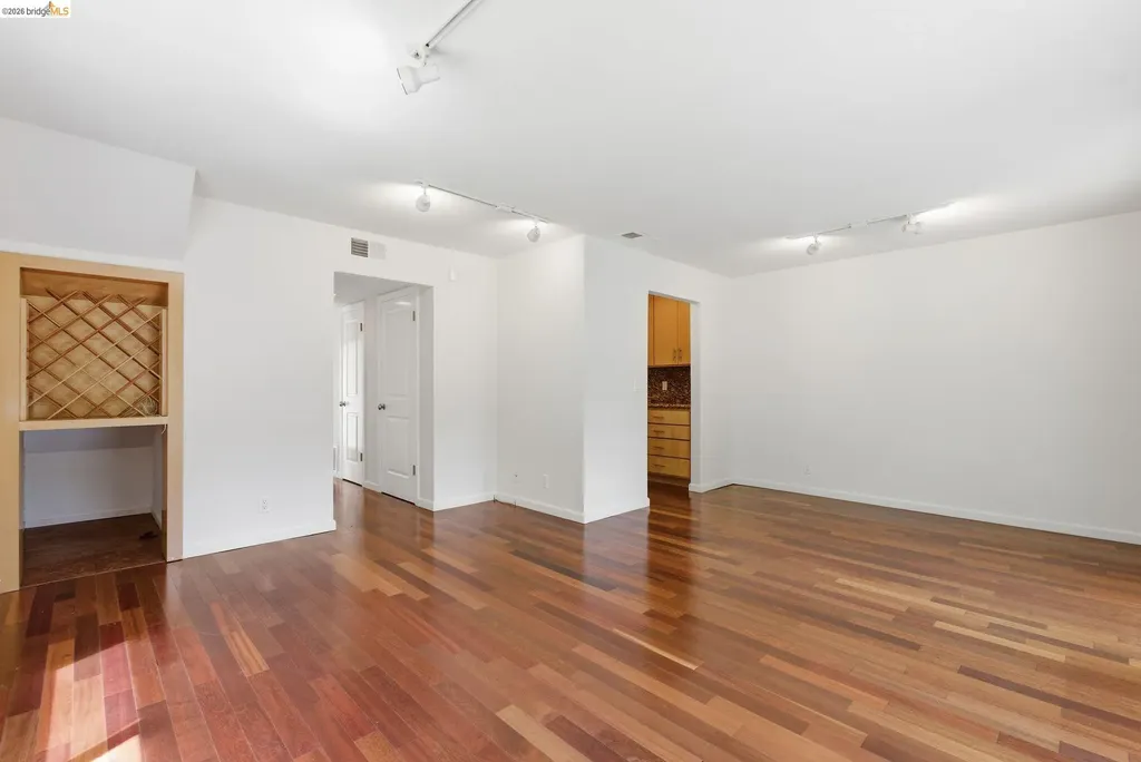 1833 Holland Drive Walnut Creek CA 94596