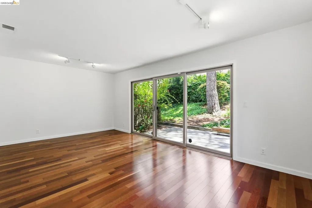 1833 Holland Drive Walnut Creek CA 94596