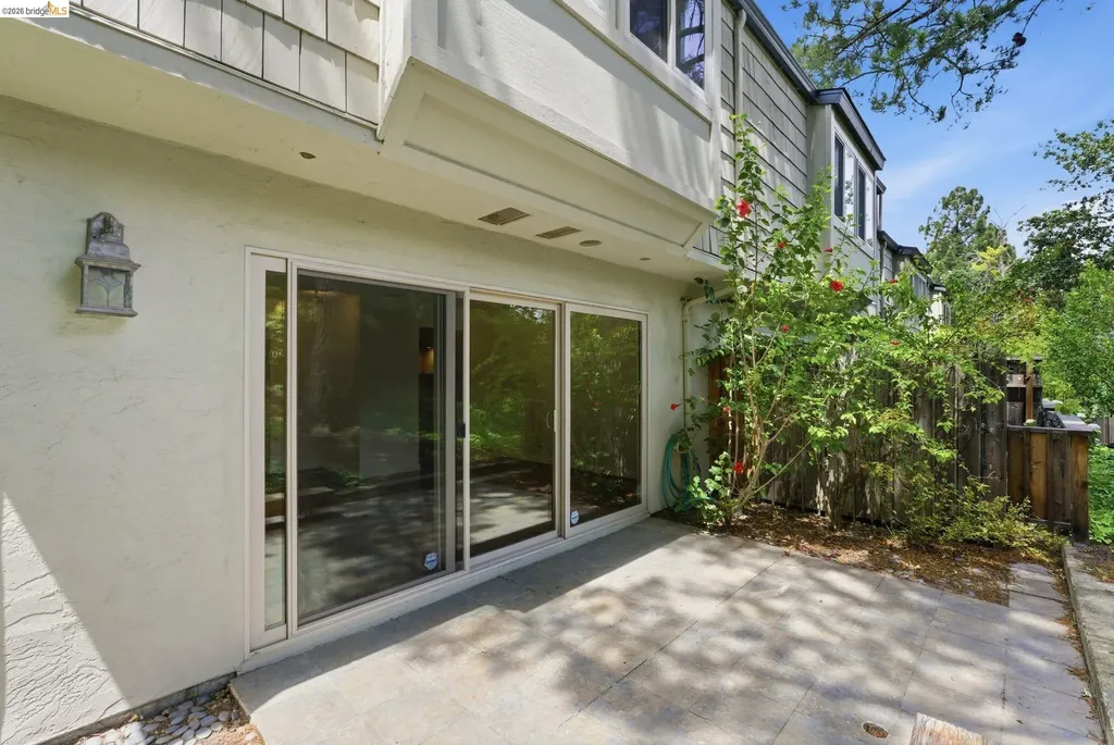 1833 Holland Drive Walnut Creek CA 94596