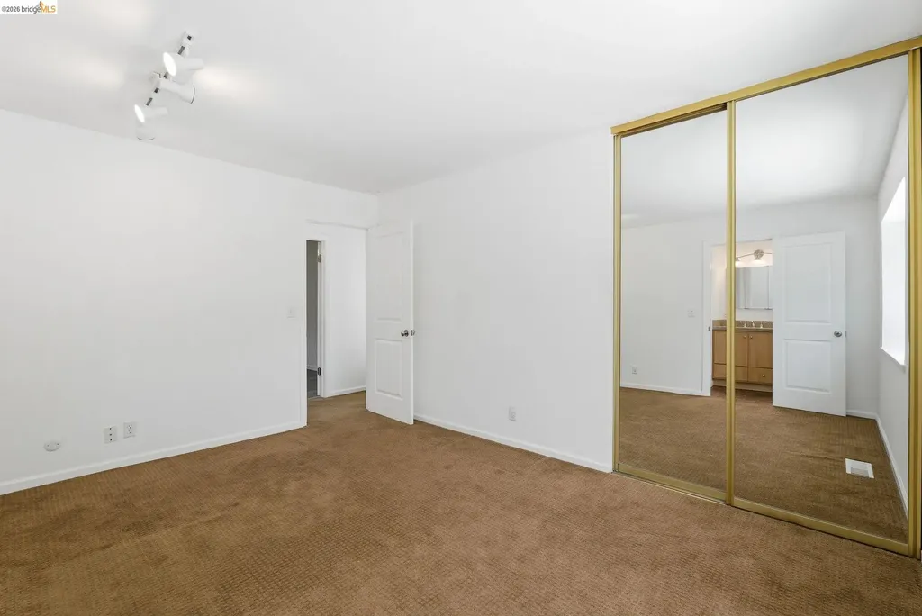 1833 Holland Drive Walnut Creek CA 94596