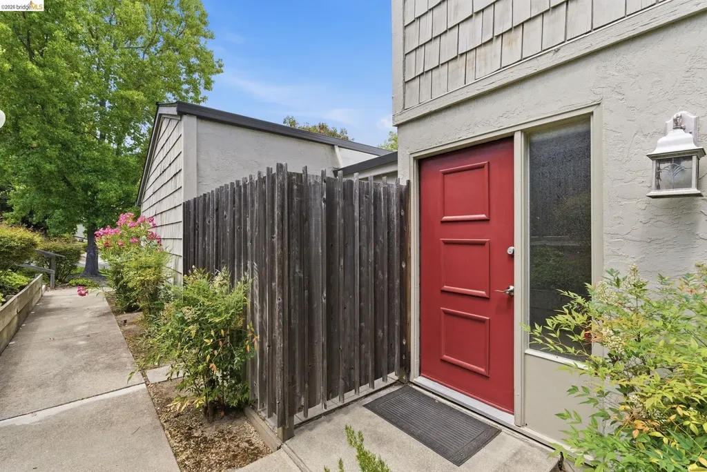 1833 Holland Drive Walnut Creek CA 94596