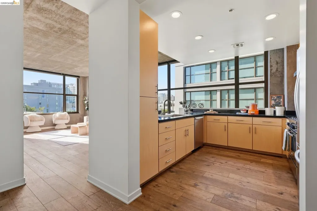 311 2nd Street Oakland CA 94607
