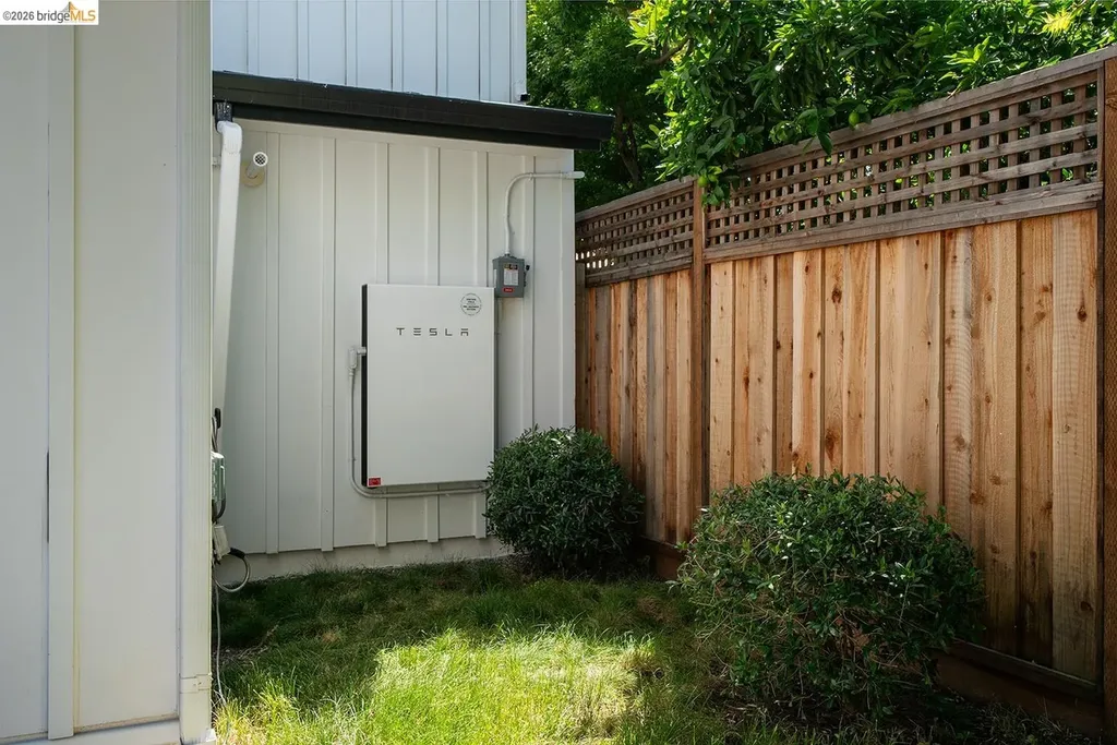 1470 Cornell Avenue Berkeley CA 94702