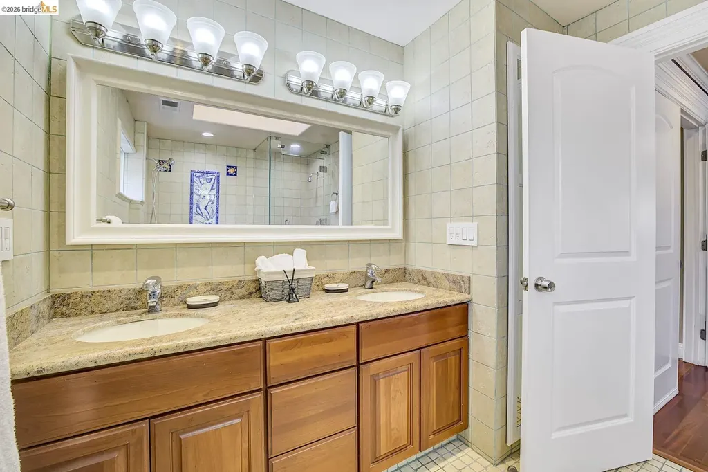 2635 10th Street Oakland CA 94601
