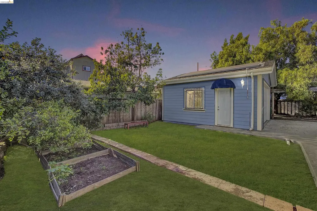2635 10th Street Oakland CA 94601